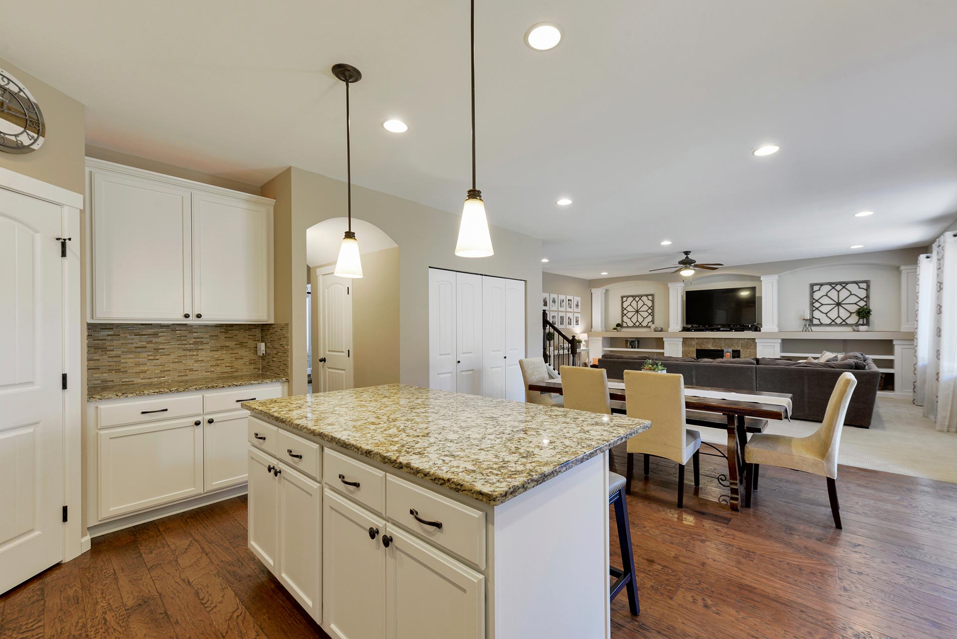 Alvarado's Remodeling Specialist LLC